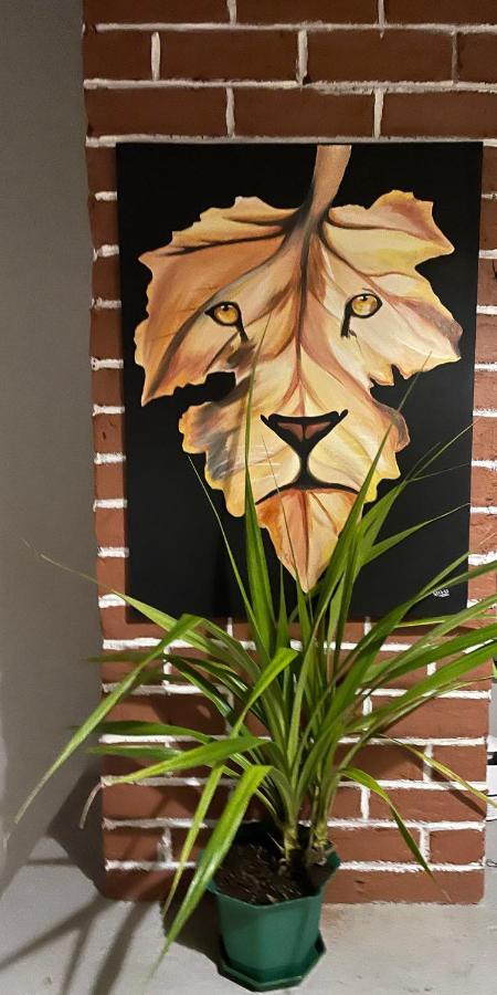 Serengeti Villa Arusha Buitenkant foto