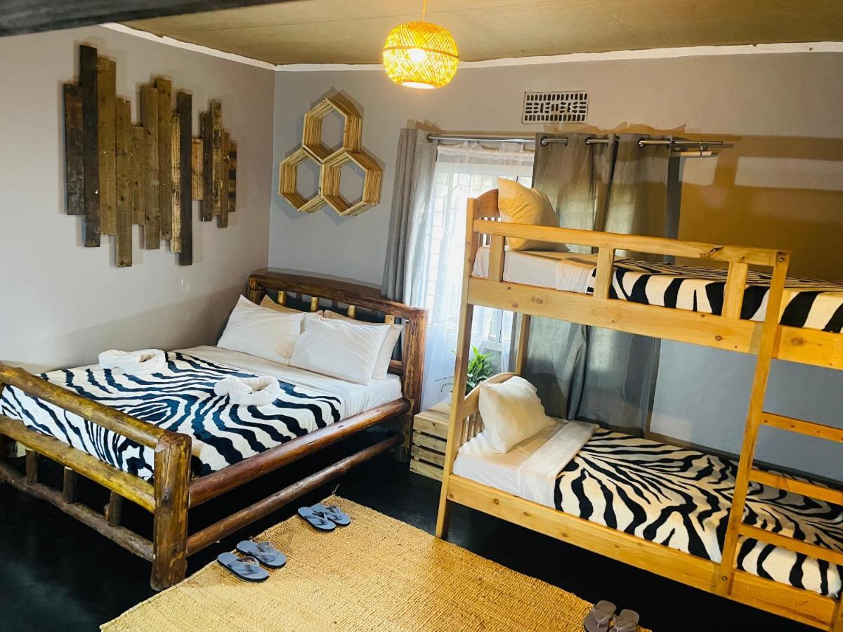 Serengeti Villa Arusha Buitenkant foto